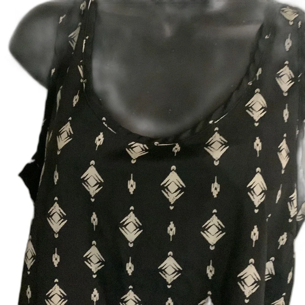 Stylish Tank!!! - Picture 2 of 4